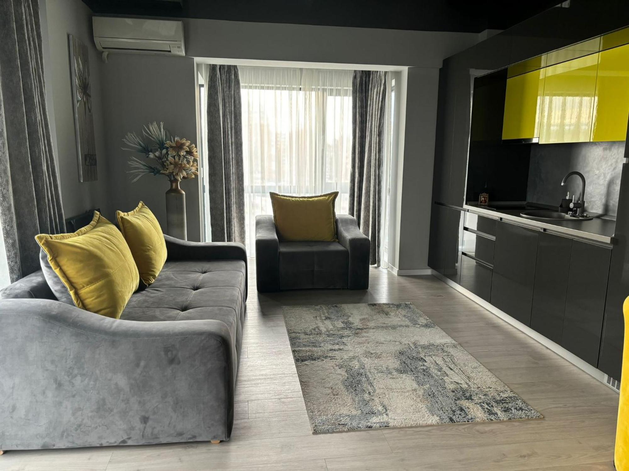 Alecsa 1 Luxury *